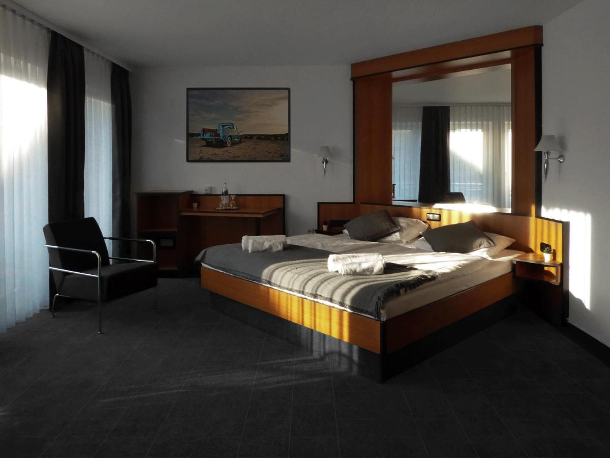 Hotel Am Malerwinkel Wertheim Zewnętrze zdjęcie